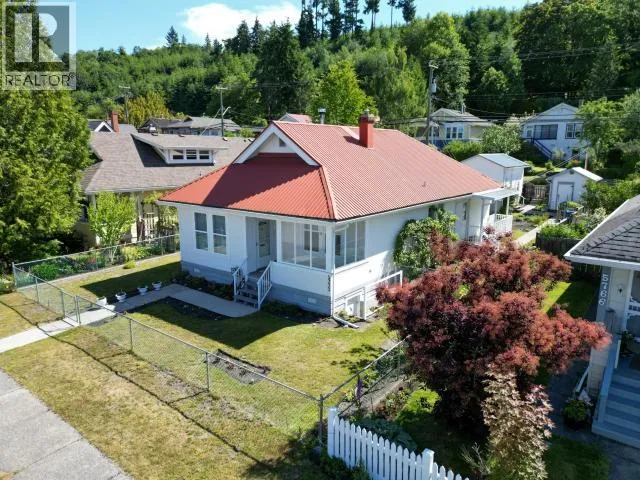 House for rent: 5772 Maple Ave, Powell River, British Columbia