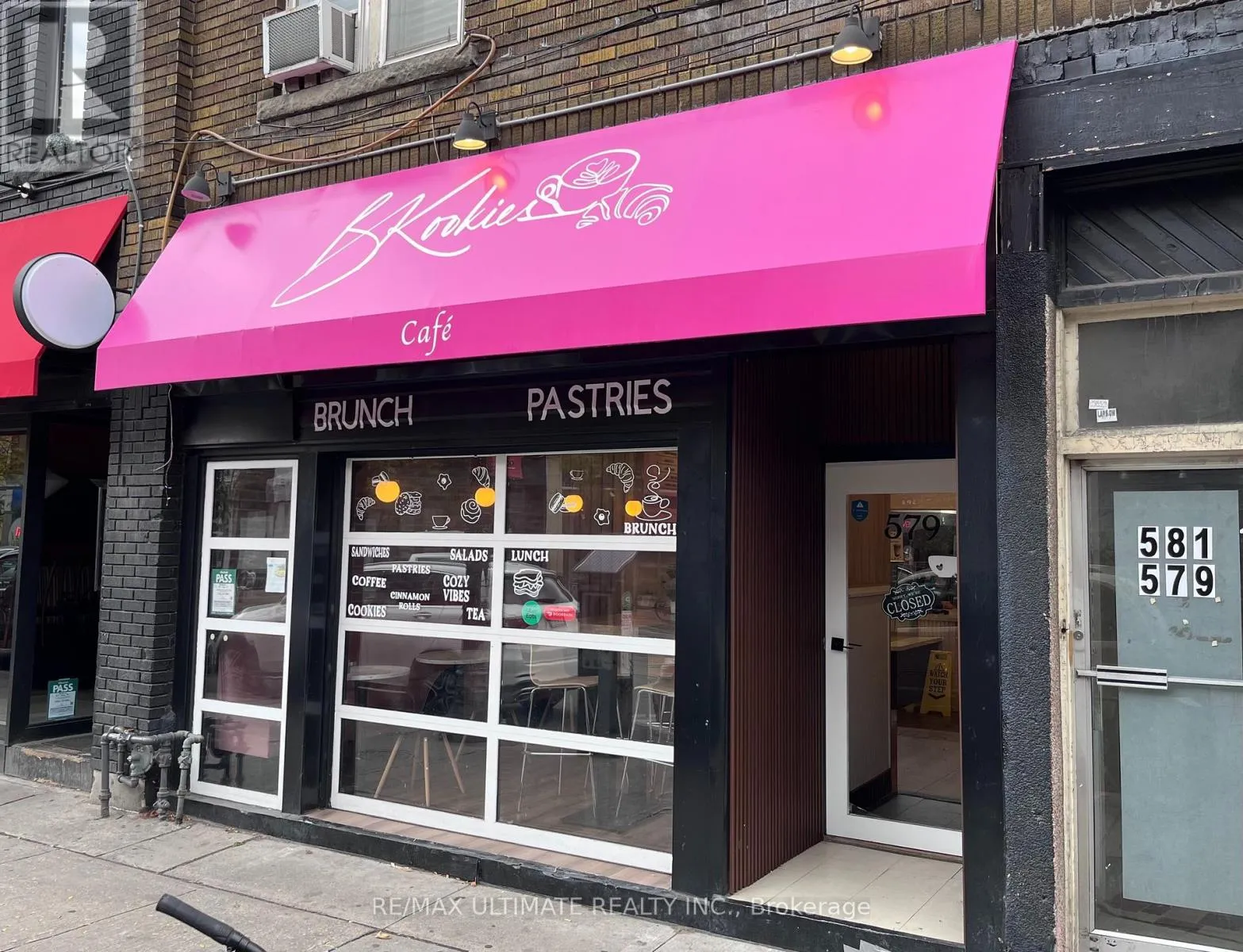 579 College Street, Toronto, Ontario M6G 1B2