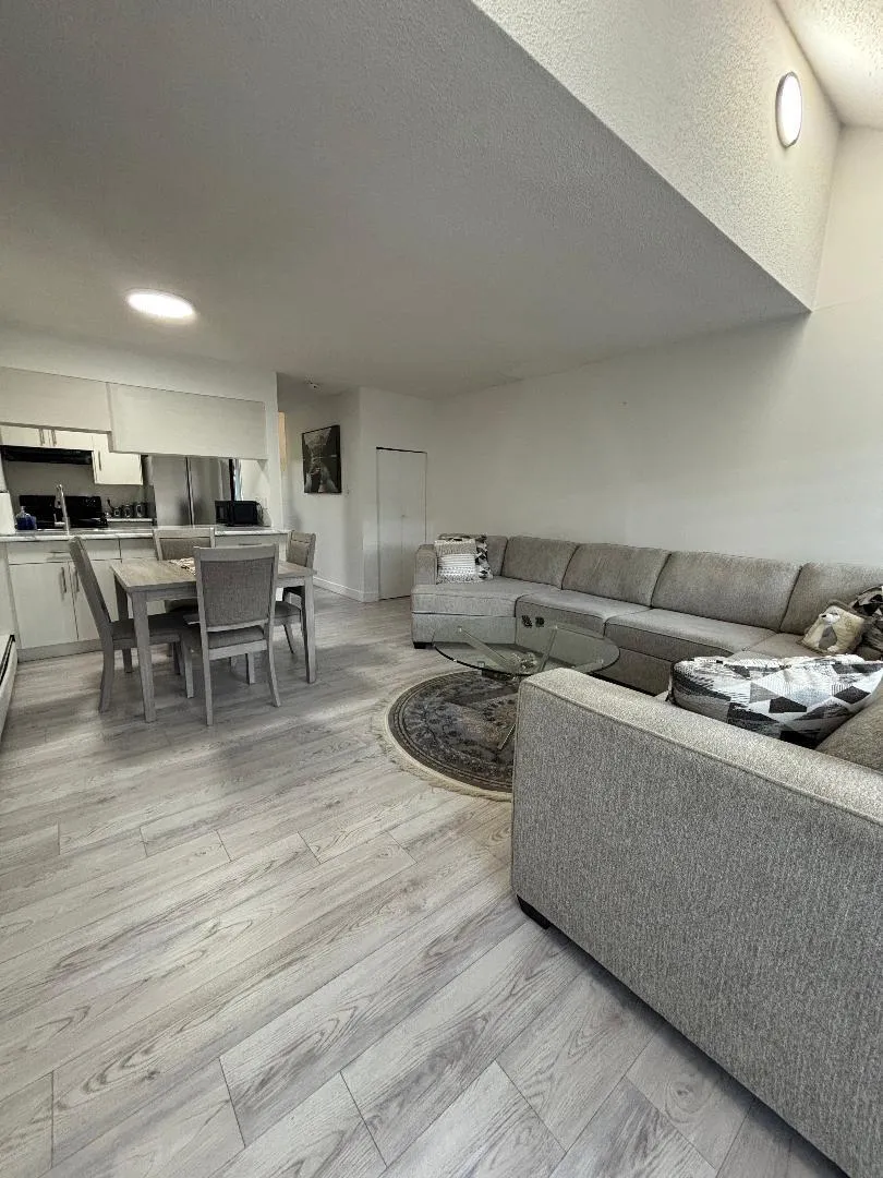 Row / Townhouse for rent: 58 17710 60 Avenue, Surrey, British Columbia V3S 1V2