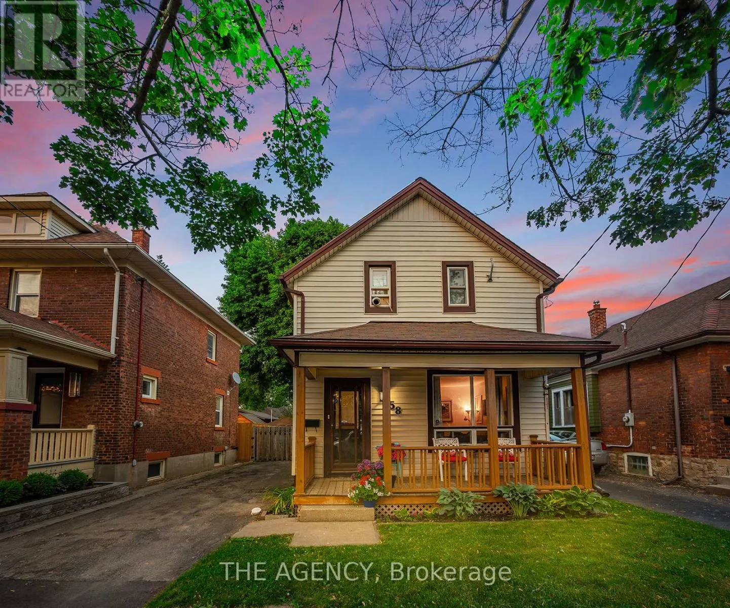 House for rent: 58 Woodland Avenue, St. Catharines, Ontario L2R 5A3