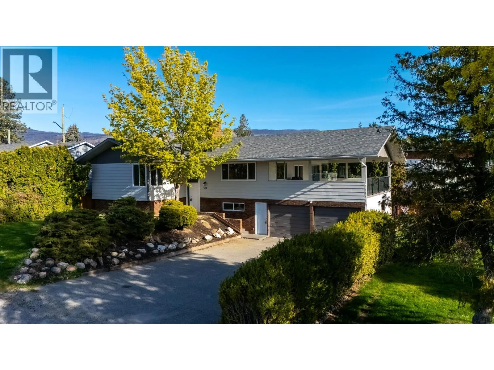 House for rent: 580 Kelview Road, West Kelowna, British Columbia V1Z 1E3