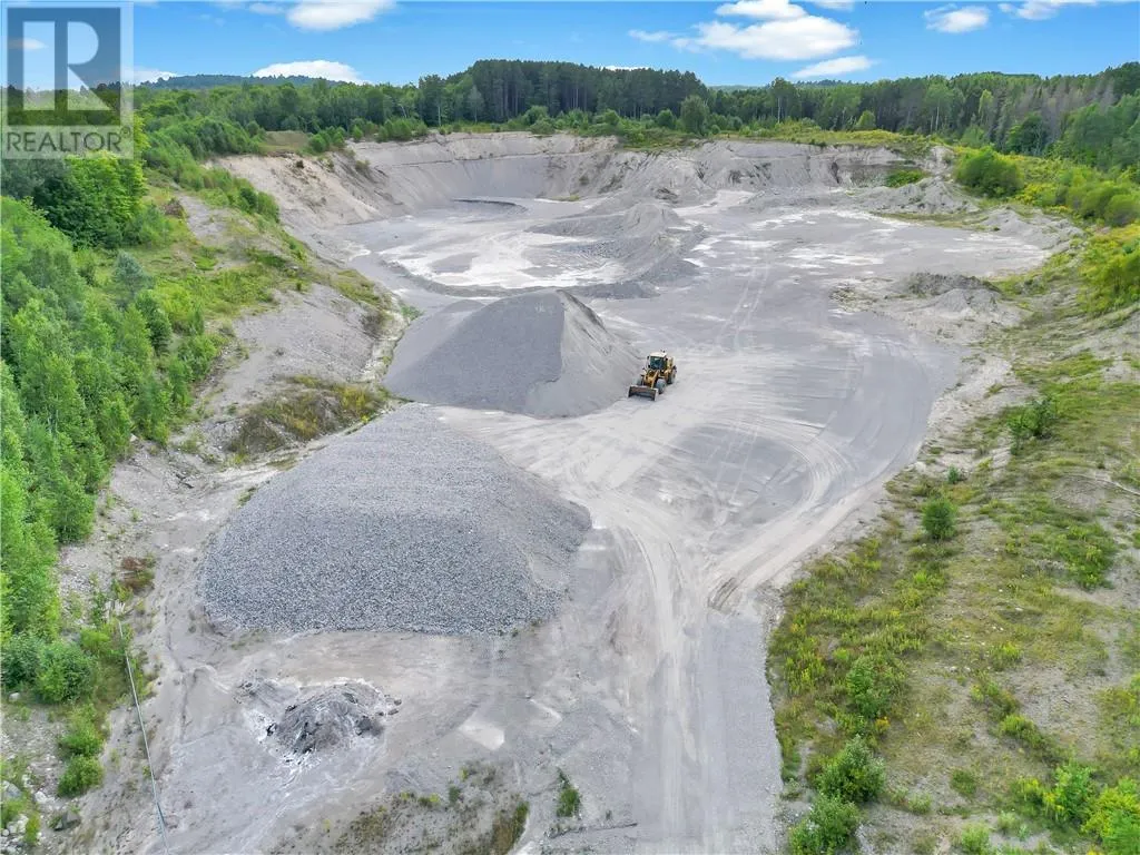 581 Hardwood Road, Mckerrow, Ontario P0P 1M0