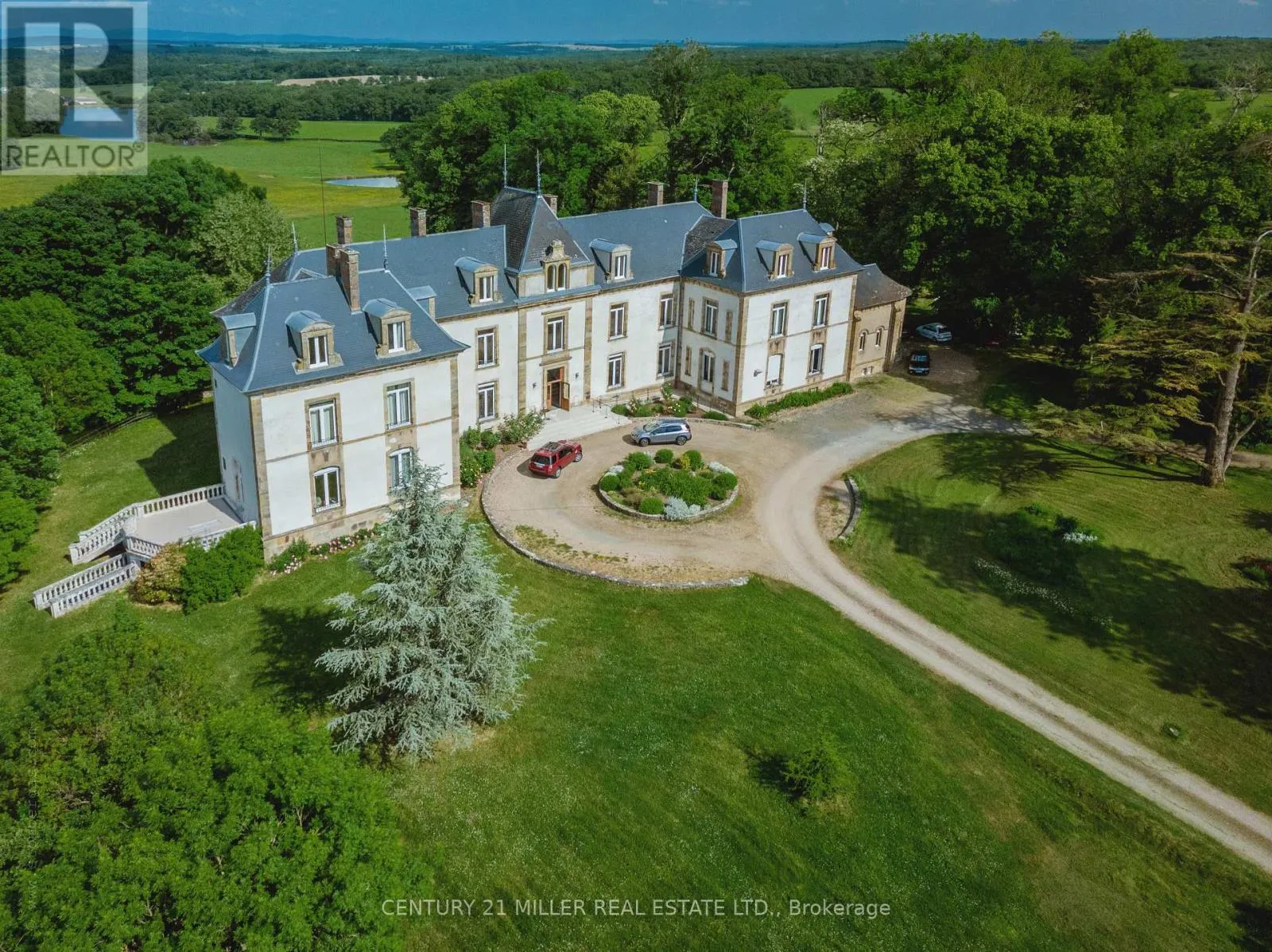 58270 Beaumont-sardolles, France, Ontario