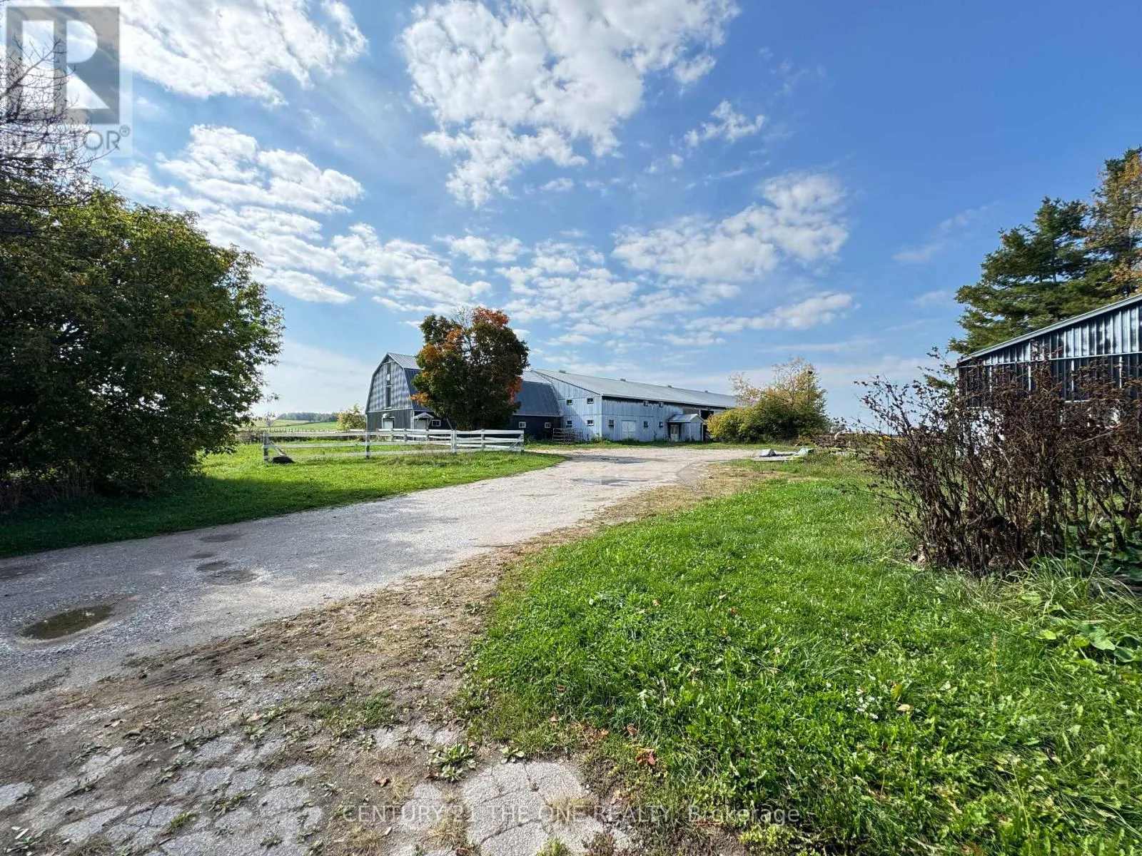 Unknown for rent: 5828 Yonge Street, Innisfil, Ontario L0L 1K0