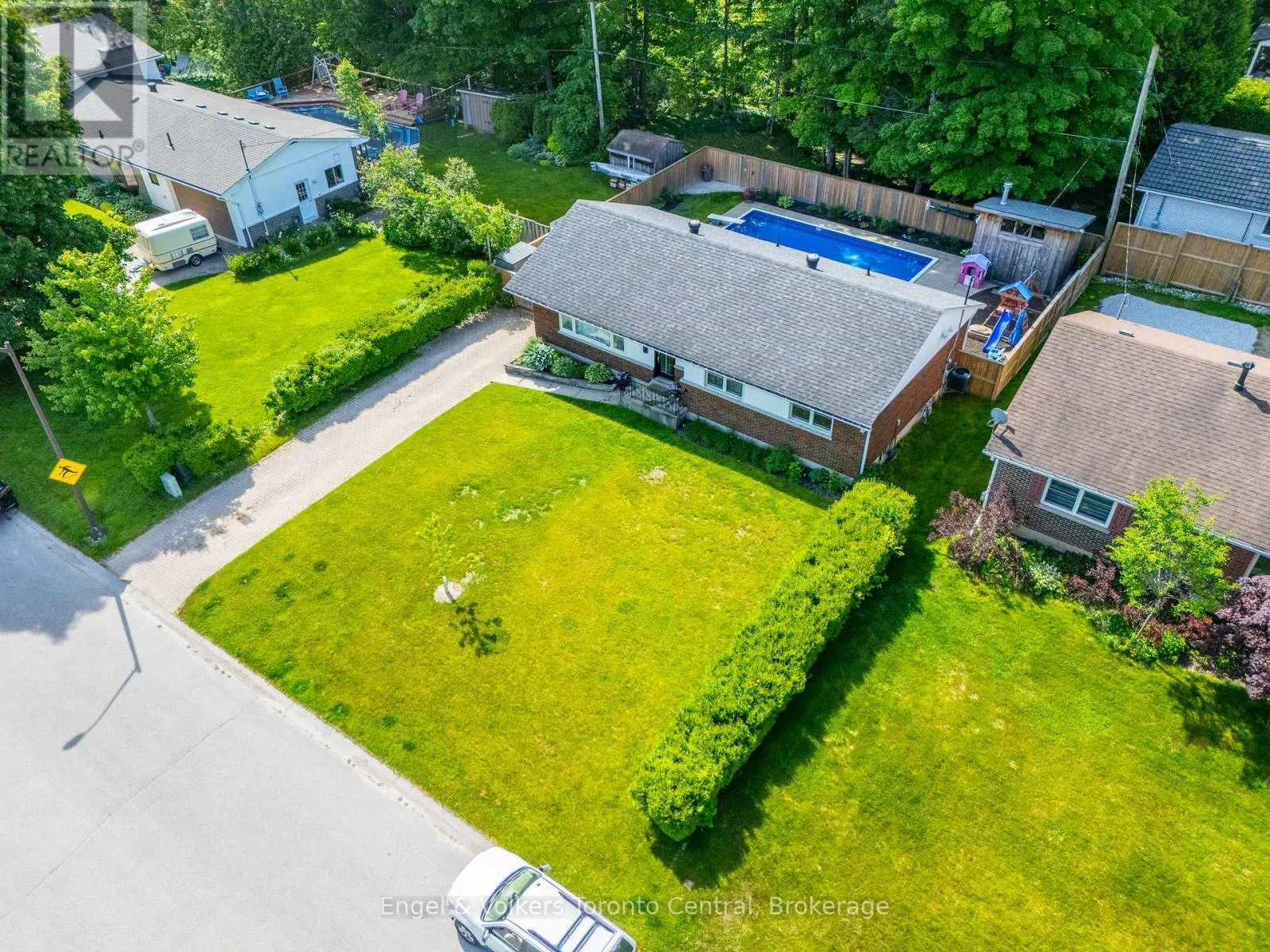 House for rent: 583 6th Street W, Owen Sound, Ontario N4K 3L2