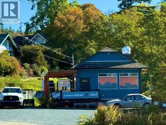 5830 Ash Ave, Powell River, British Columbia V8A 4R4