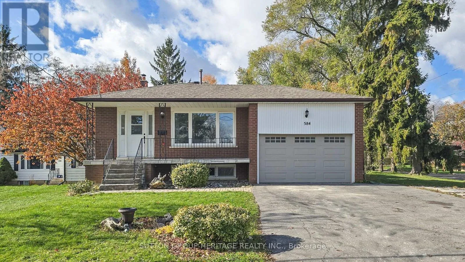 House for rent: 584 Westshore Boulevard, Pickering, Ontario L1W 2T7