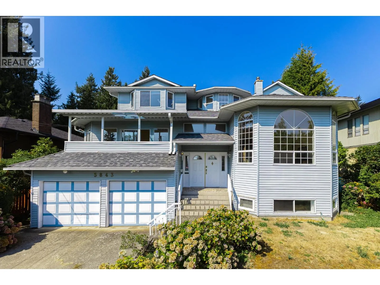 House for rent: 5843 Carson Street, Burnaby, British Columbia V5J 2Z7