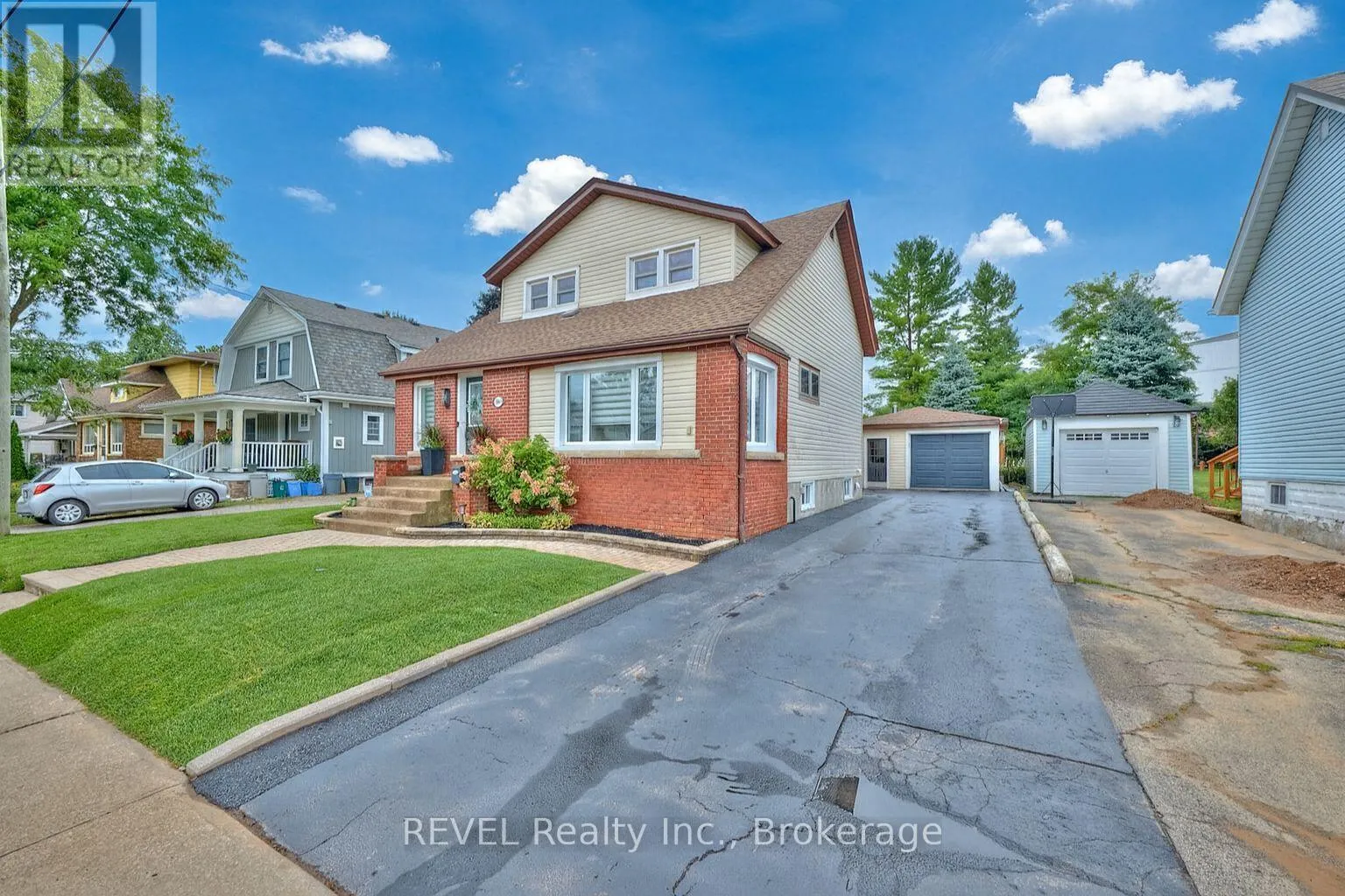 House for rent: 5849 Symmes Street, Niagara Falls, Ontario L2G 2G4