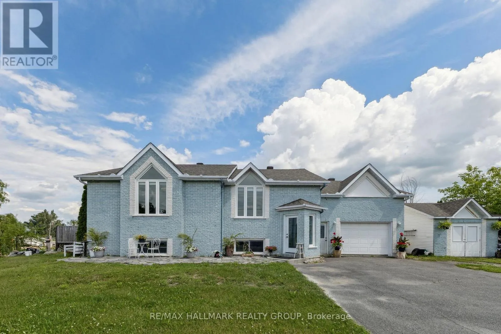 House for rent: 585 Blue Corner Road, Champlain, Ontario K0B 1K0