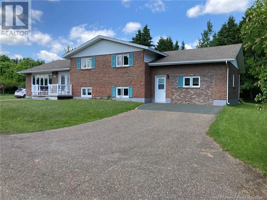 585 Rue Basque, Tracadie, New Brunswick E1X 1B1