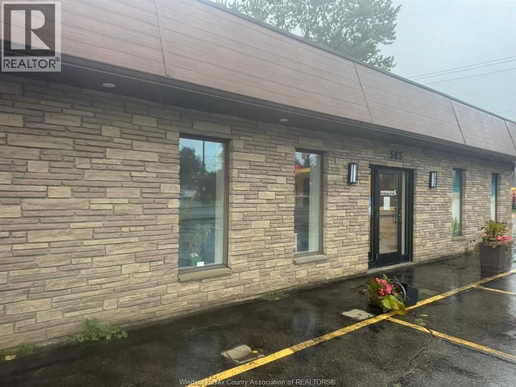 585 St. Clair Street, Chatham, Ontario N7L 3L3