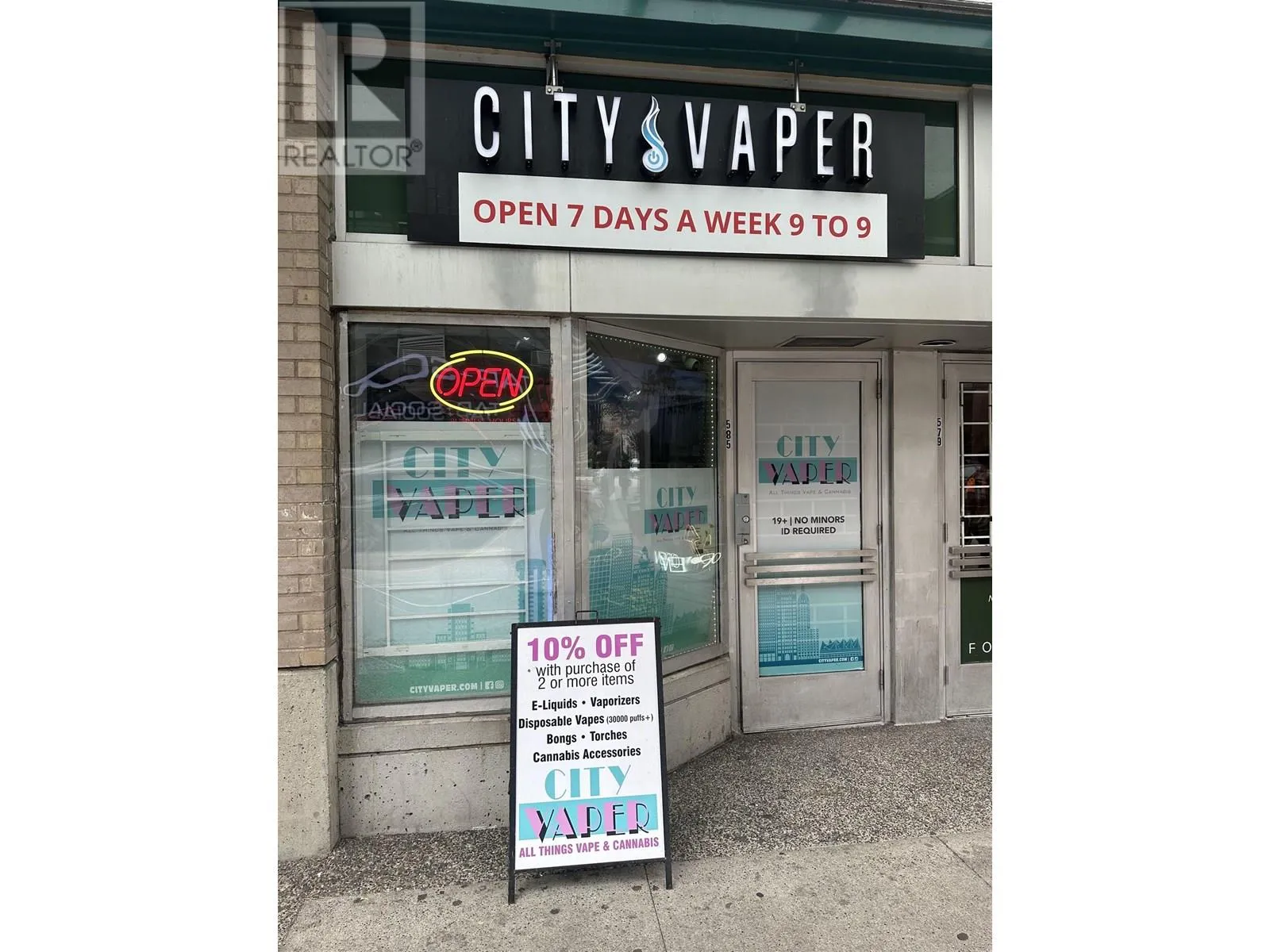 585 W Pender Street, Vancouver, British Columbia V6B 1V5