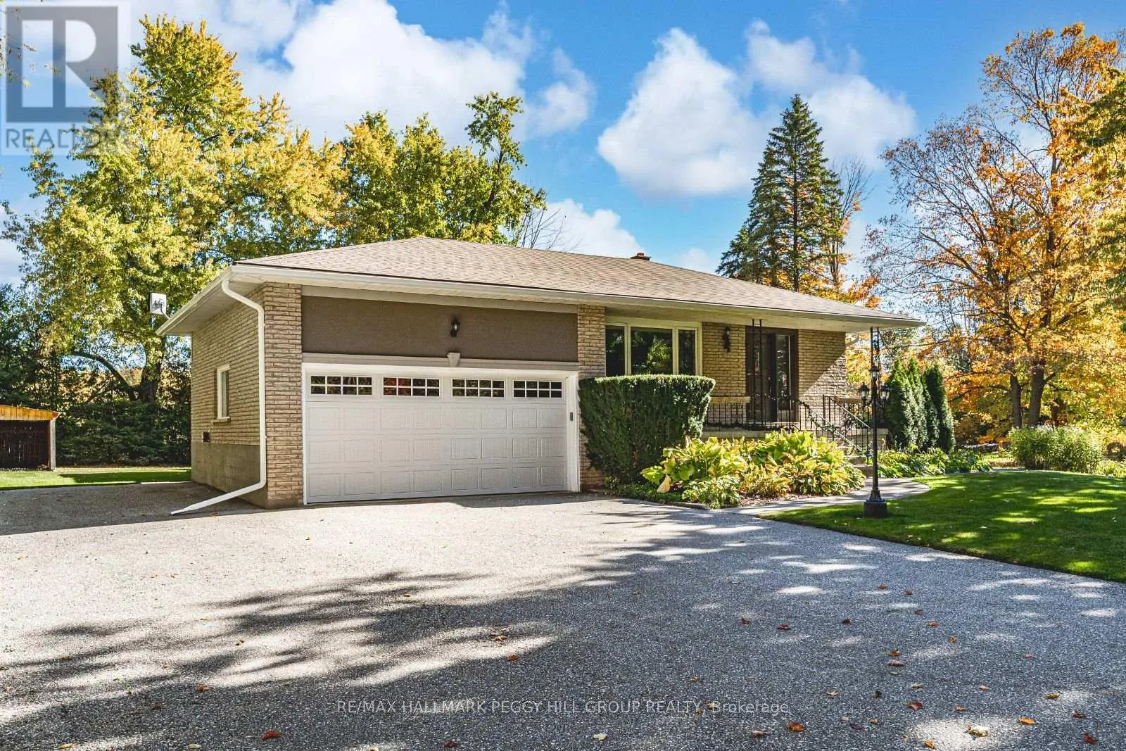 House for rent: 5853 Yonge Street, Innisfil, Ontario L0L 1K0