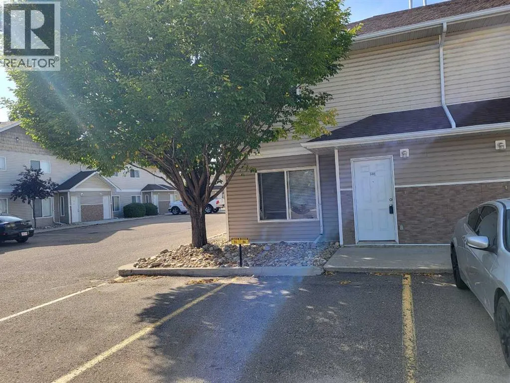 Row / Townhouse for rent: 586, 100 Jordan Parkway, Red Deer, Alberta T4P 0B6