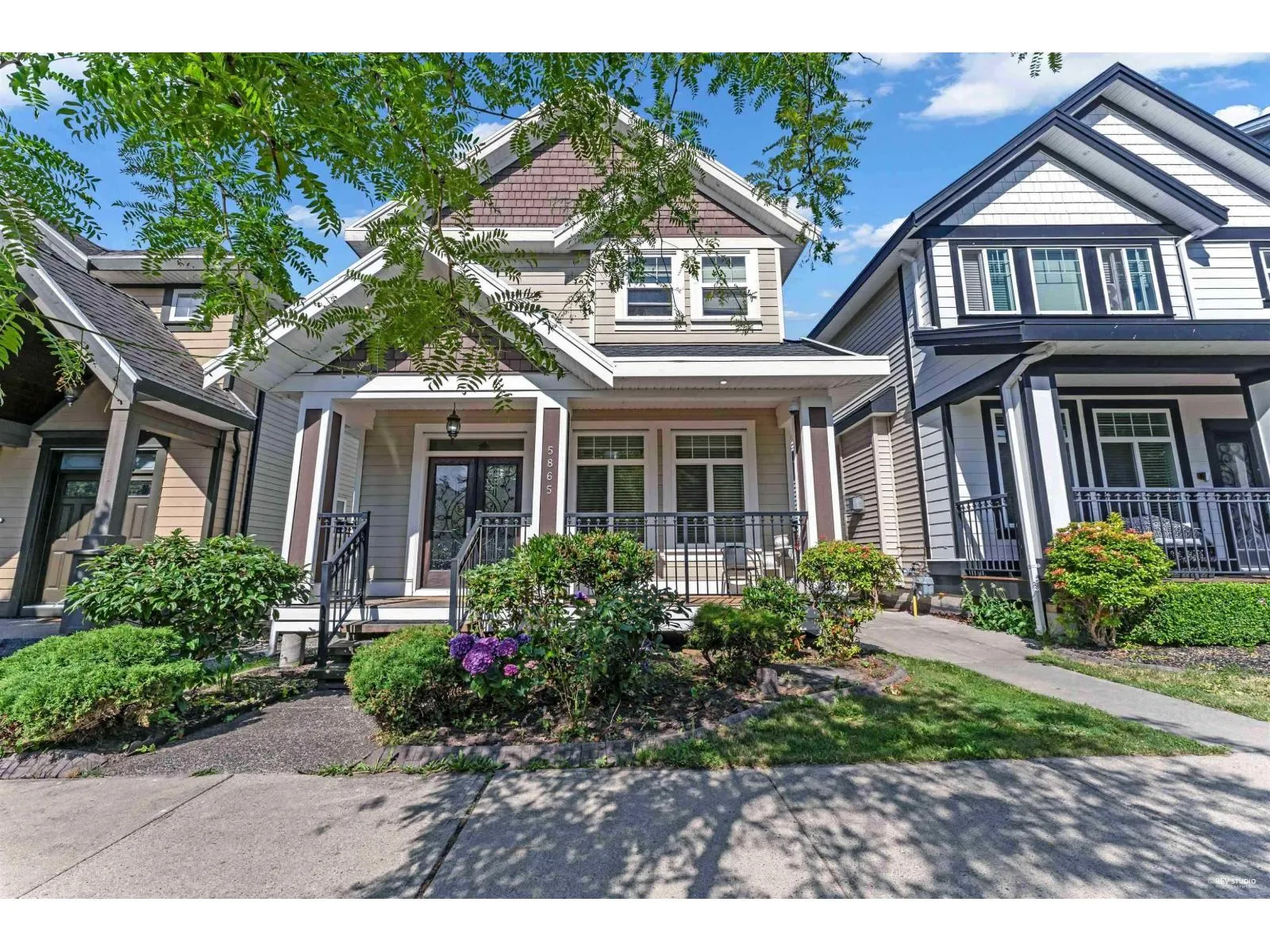 House for rent: 5865 131a Street, Surrey, British Columbia V3X 0E4