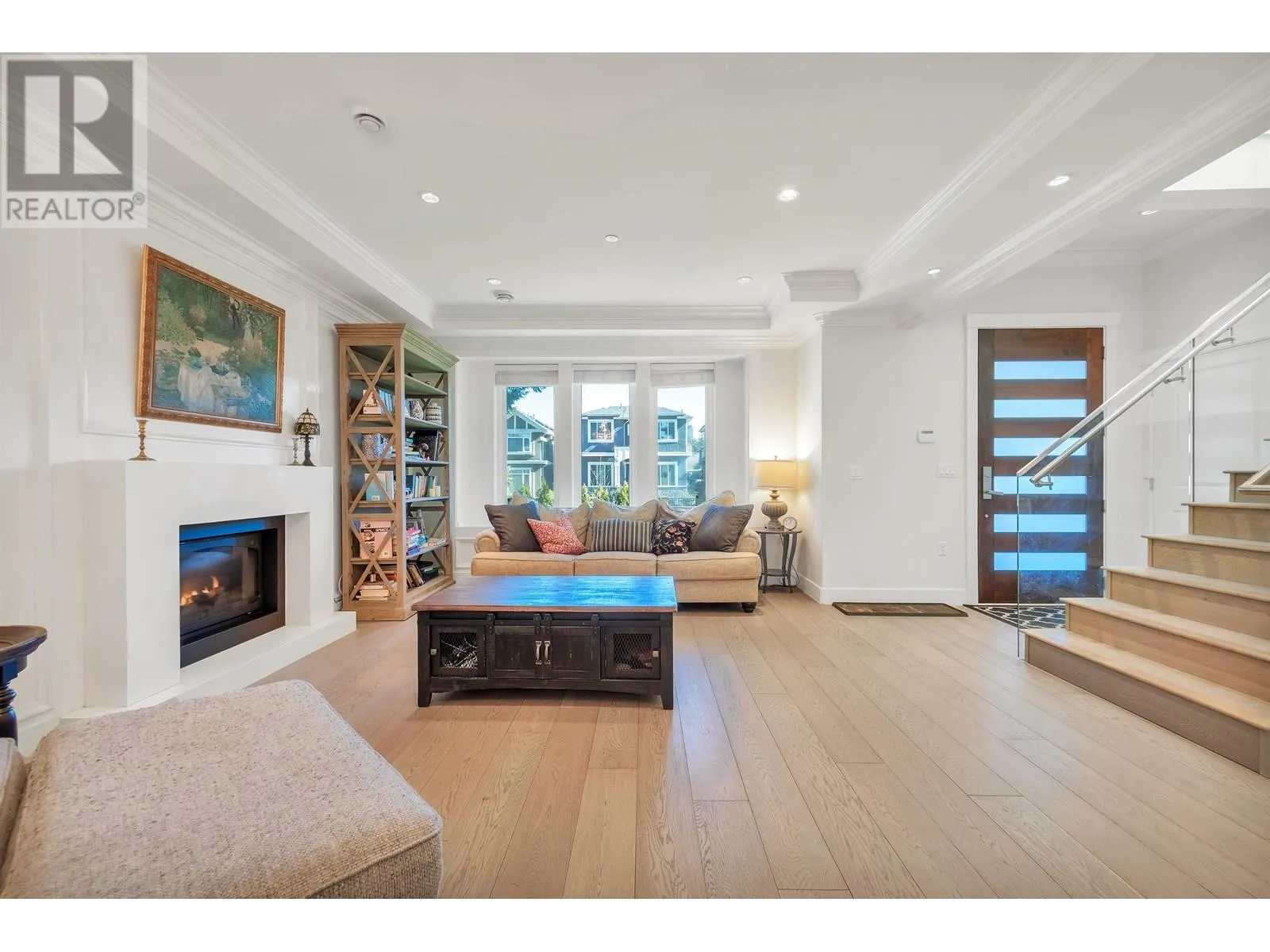 House for rent: 5887 Battison Street, Vancouver, British Columbia V5R 4M7