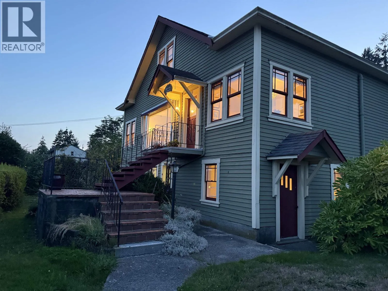 House for rent: 589 Seaview Road, Gibsons, British Columbia V0N 1V9