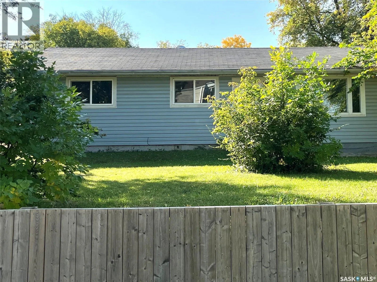 House for rent: 59 18th Street E, Prince Albert, Saskatchewan S6V 1H1