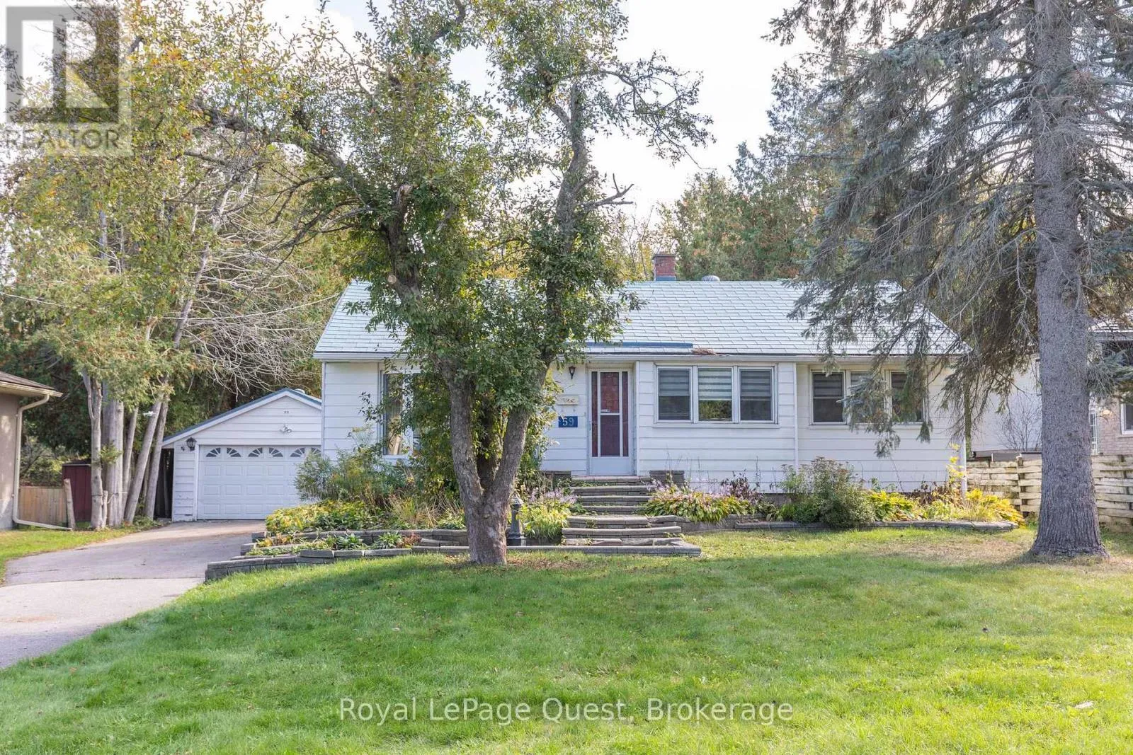 House for rent: 59 Fittons Road E, Orillia, Ontario L3V 2J2