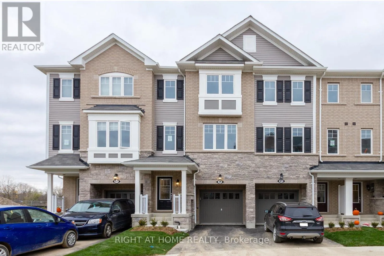 Row / Townhouse for rent: 59 Hibiscus Lane, Hamilton, Ontario L8K 0A4