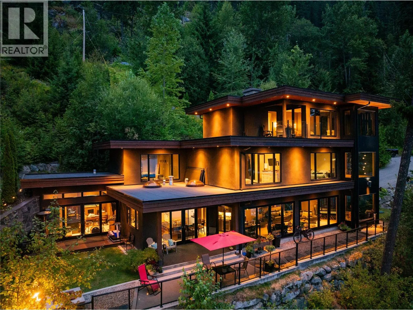 House for rent: 59 Johnstone Road, Nelson, British Columbia V1L 6H9