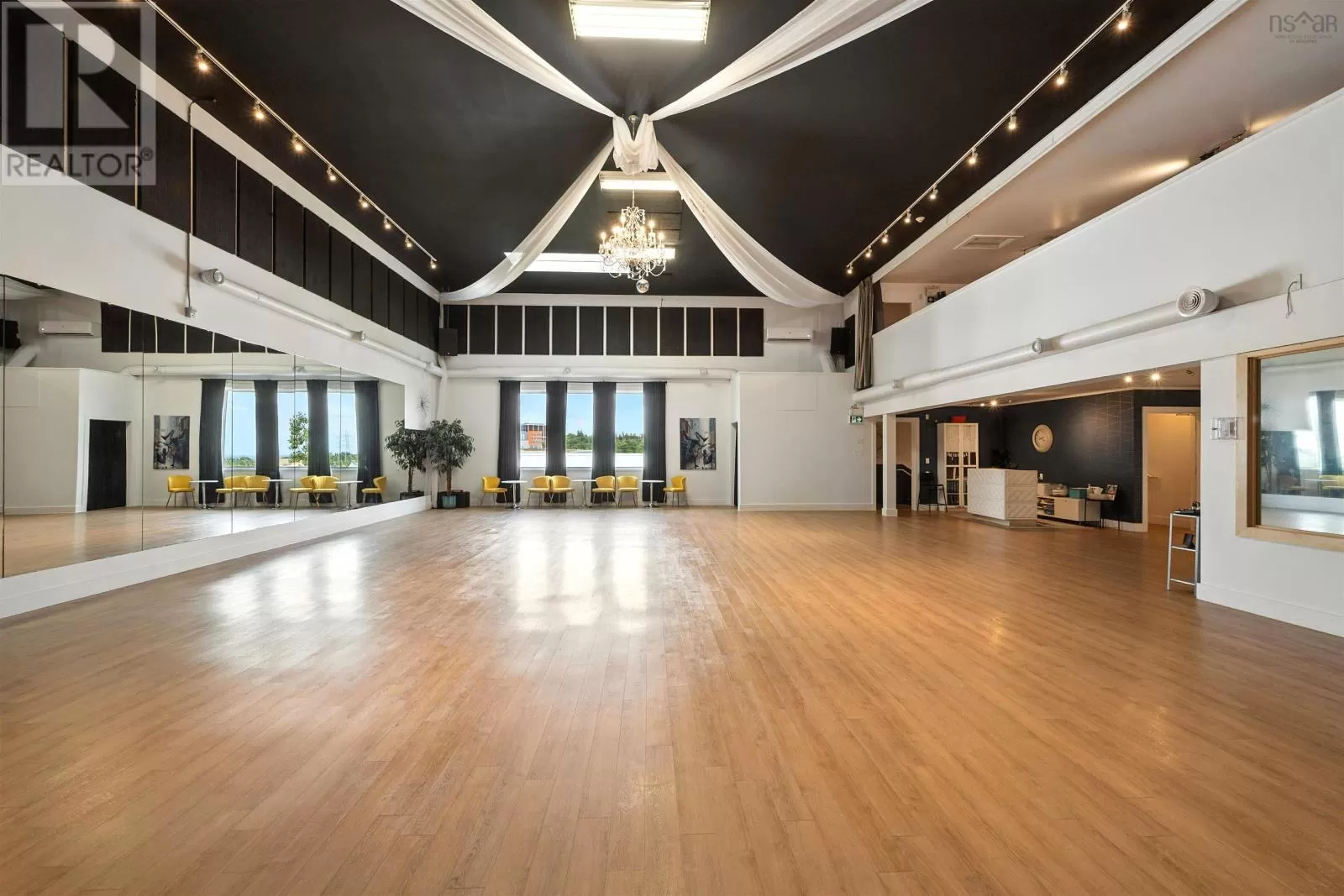 59 Mcquade Lake Crescent, Beechville, Nova Scotia B3S 1C4