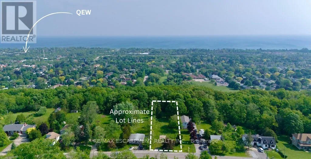 59 Ridge Road E, Grimsby, Ontario L3M 4E7