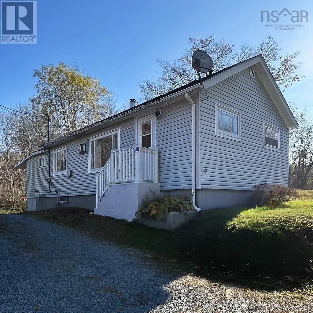 House for rent: 59 Town Lake Road, Liverpool, Nova Scotia B0T 1K0