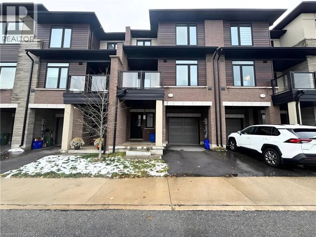 Row / Townhouse for rent: 590 North Service Road Unit# 100, Stoney Creek, Ontario L8E 0K5