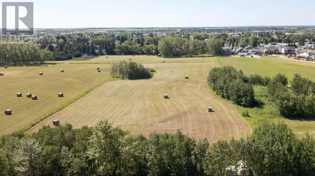 5901 55 Avenue, Stettler, Alberta T0C 2L2