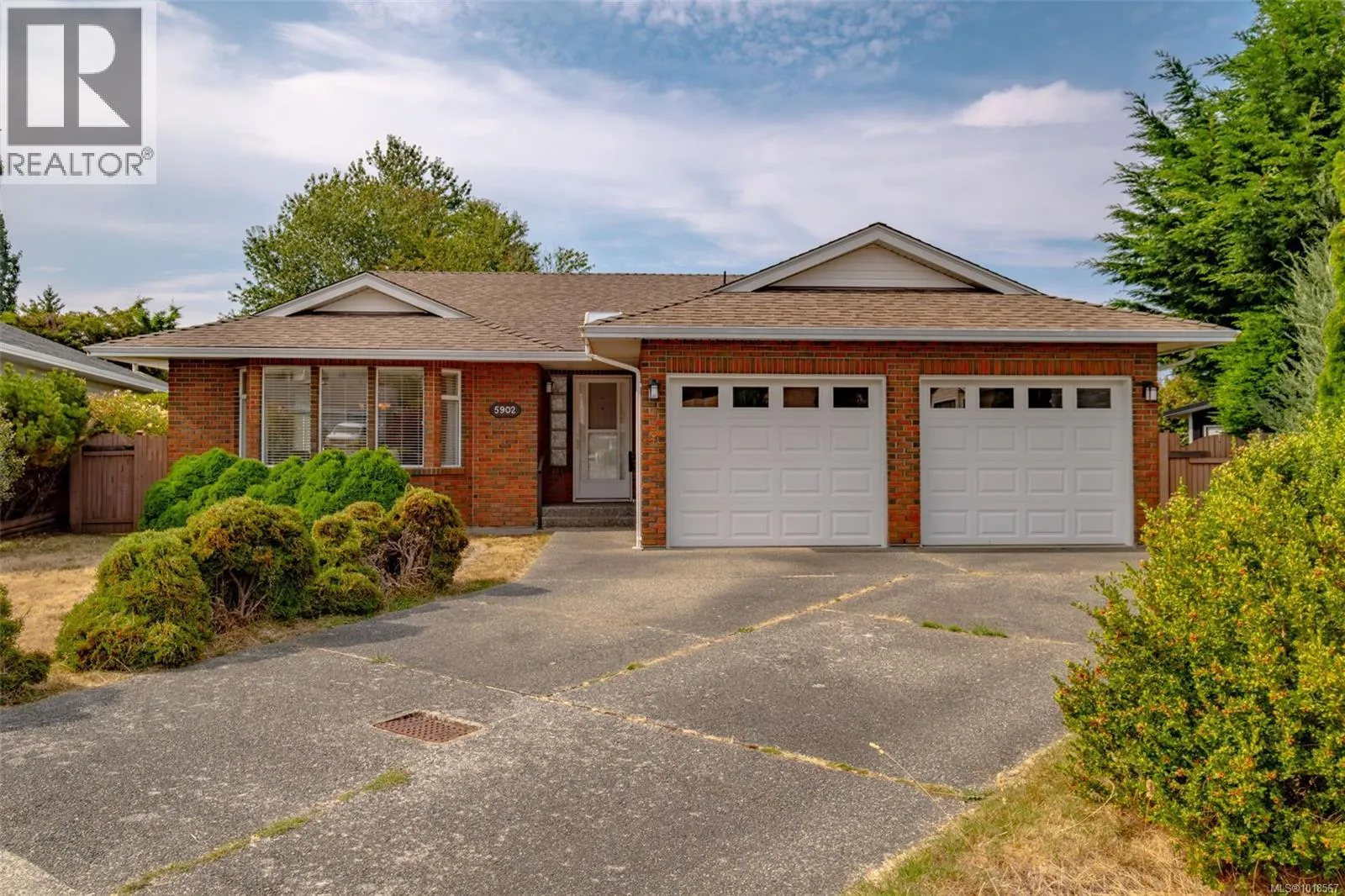 House for rent: 5902 Beacon Pl, Nanaimo, British Columbia V9V 1J6