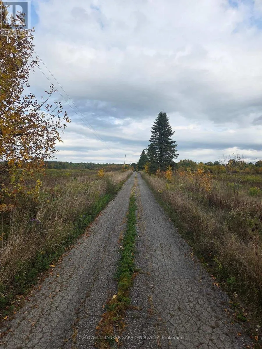 5907 Second Line Road E, Ottawa, Ontario K0A 2E0