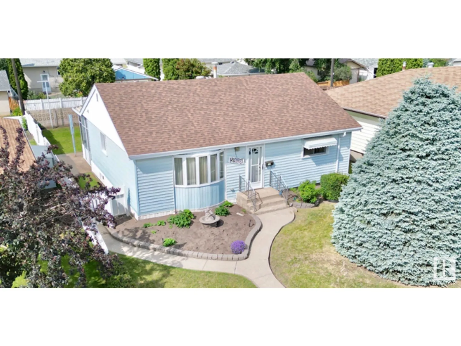 House for rent: 5908 94b Av Nw, Edmonton, Alberta T6B 0Z4