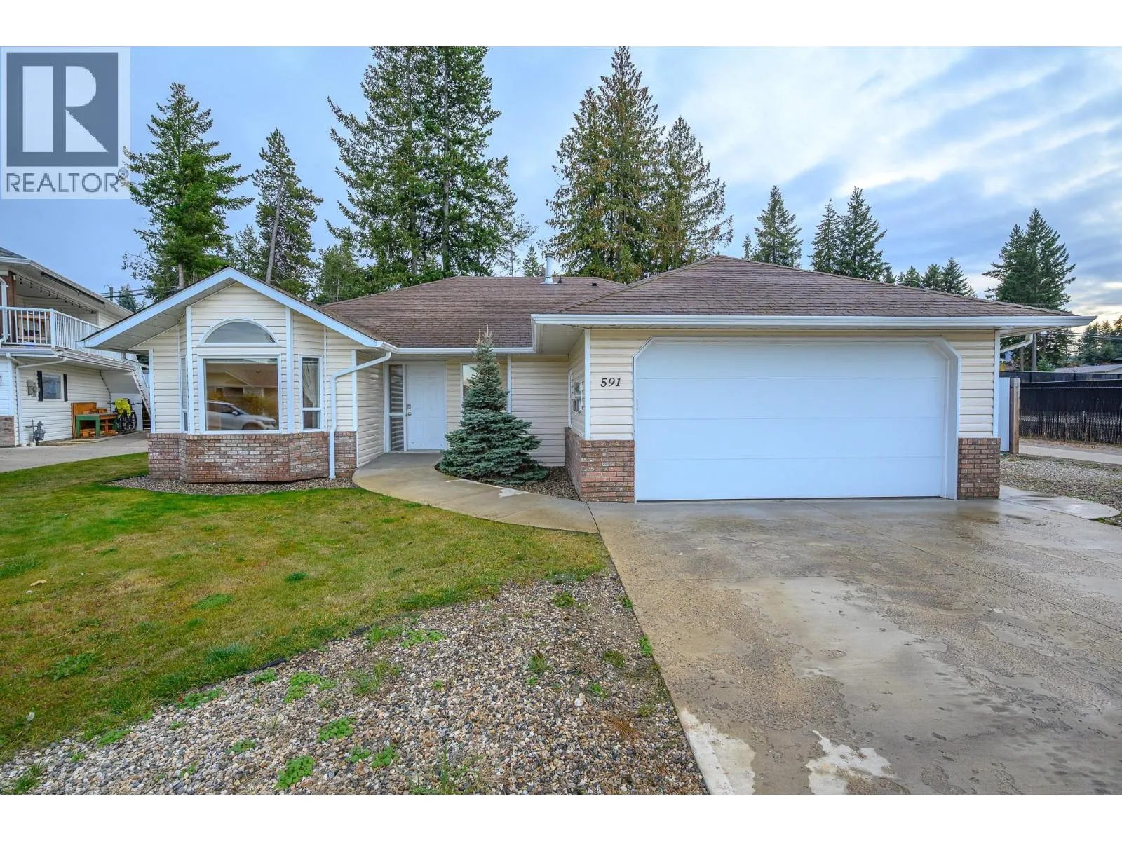 House for rent: 591 24 Street Se, Salmon Arm, British Columbia V1E 1K9