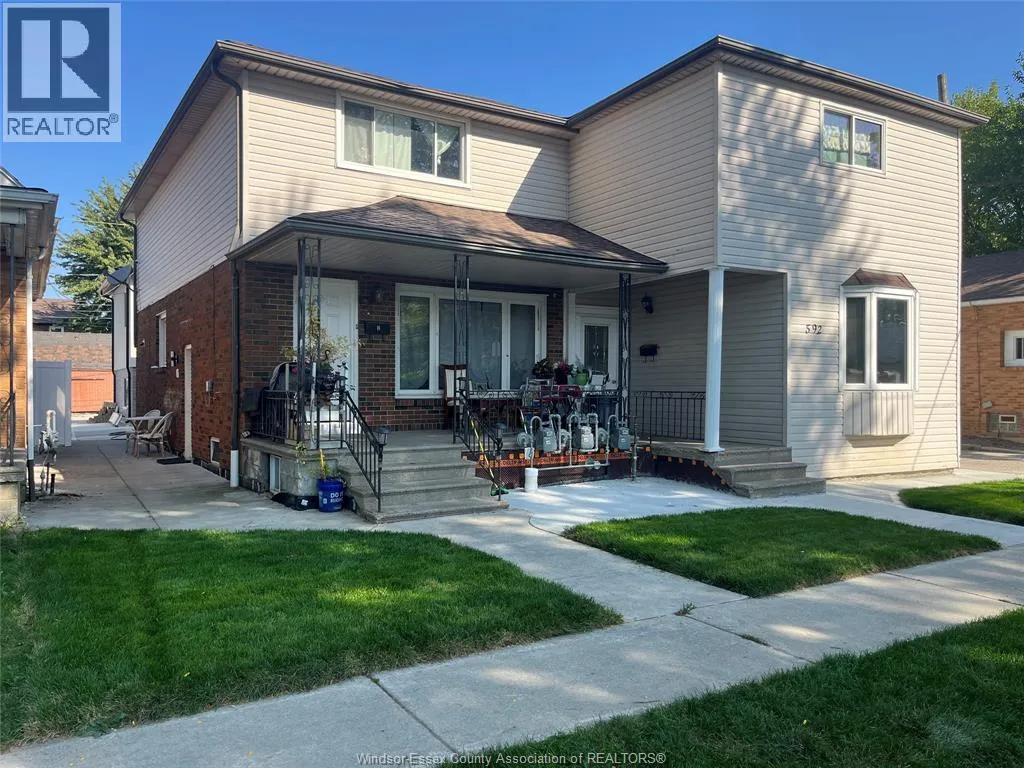 Duplex for rent: 592 Elliott Unit# Basement, Windsor, Ontario N8W 5A3