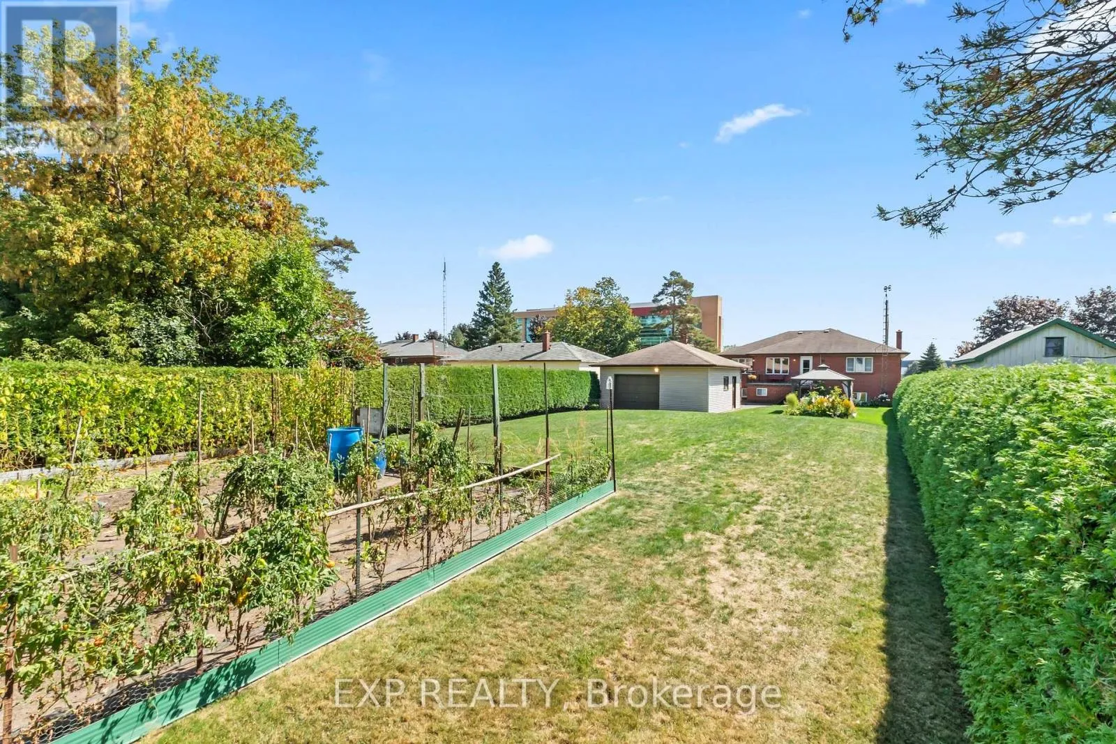 592 Taunton Road W, Oshawa, Ontario L1H 7K4