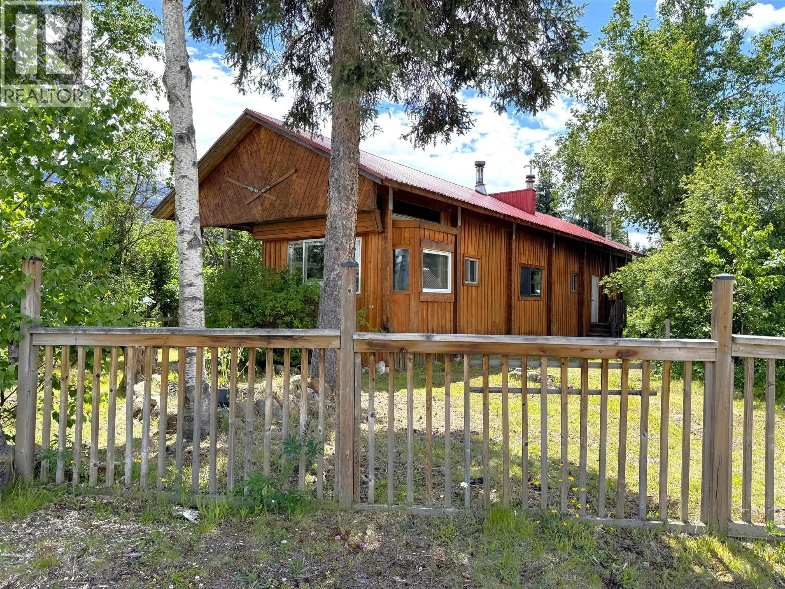 Manufactured Home for rent: 5922 Stewart Street, Blue River, British Columbia V0J 1J0