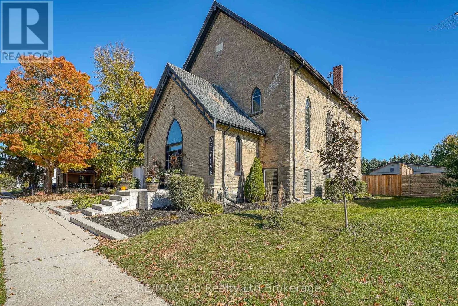 House for rent: 5924 Putnam Road, Thames Centre, Ontario N0L 2J0