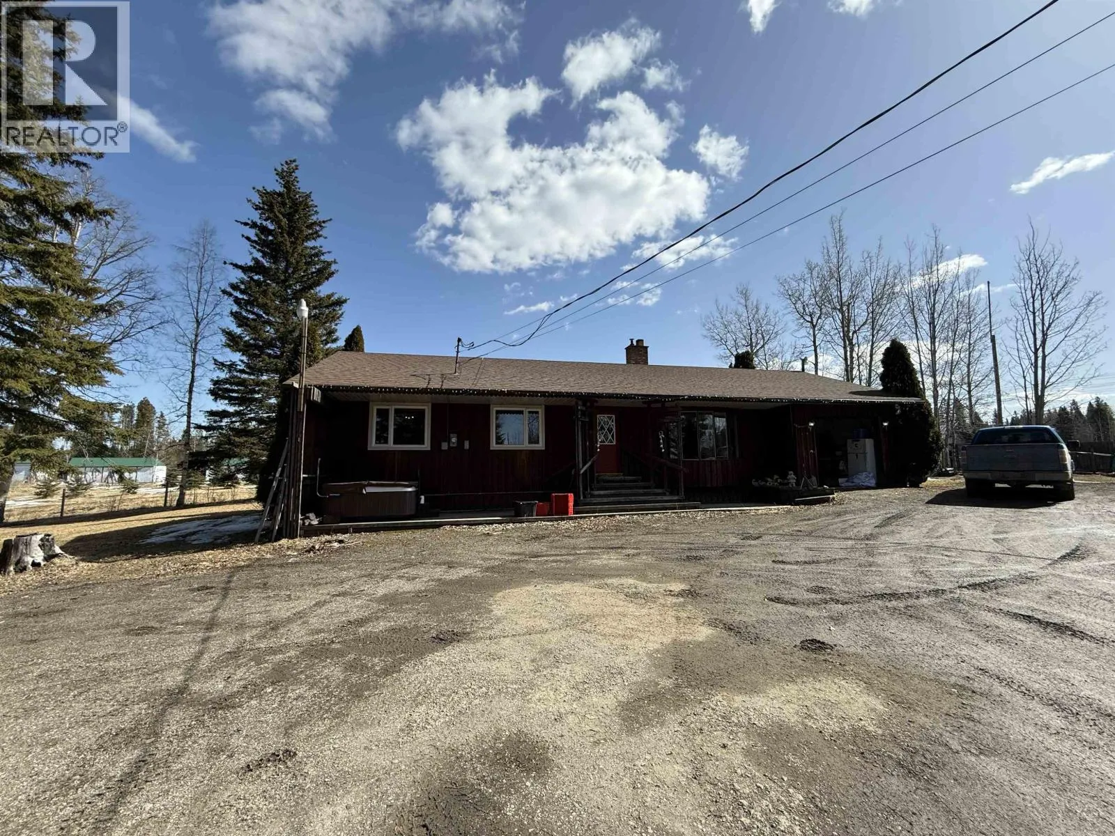 House for rent: 5924 W 16 Highway, Prince George, British Columbia V2N 6K1