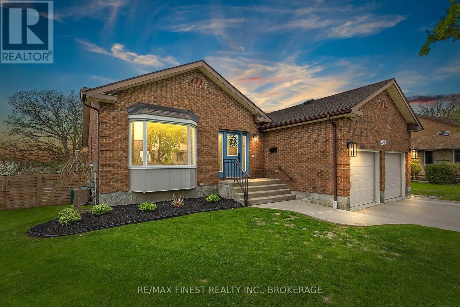 House for rent: 593 Forest Hill Drive, Kingston, Ontario K7M 7N6