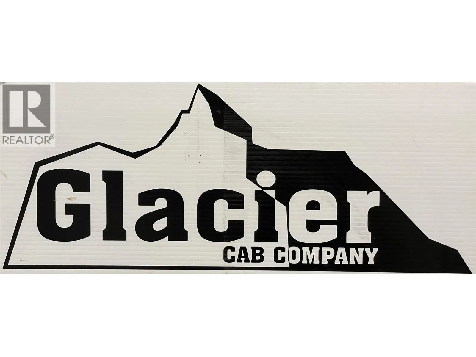 Other for rent: 593b Baker Street, Nelson, British Columbia V1L 4H9