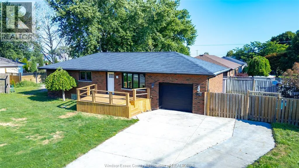 House for rent: 595 County Rd 2, Lakeshore, Ontario N0R 1A0