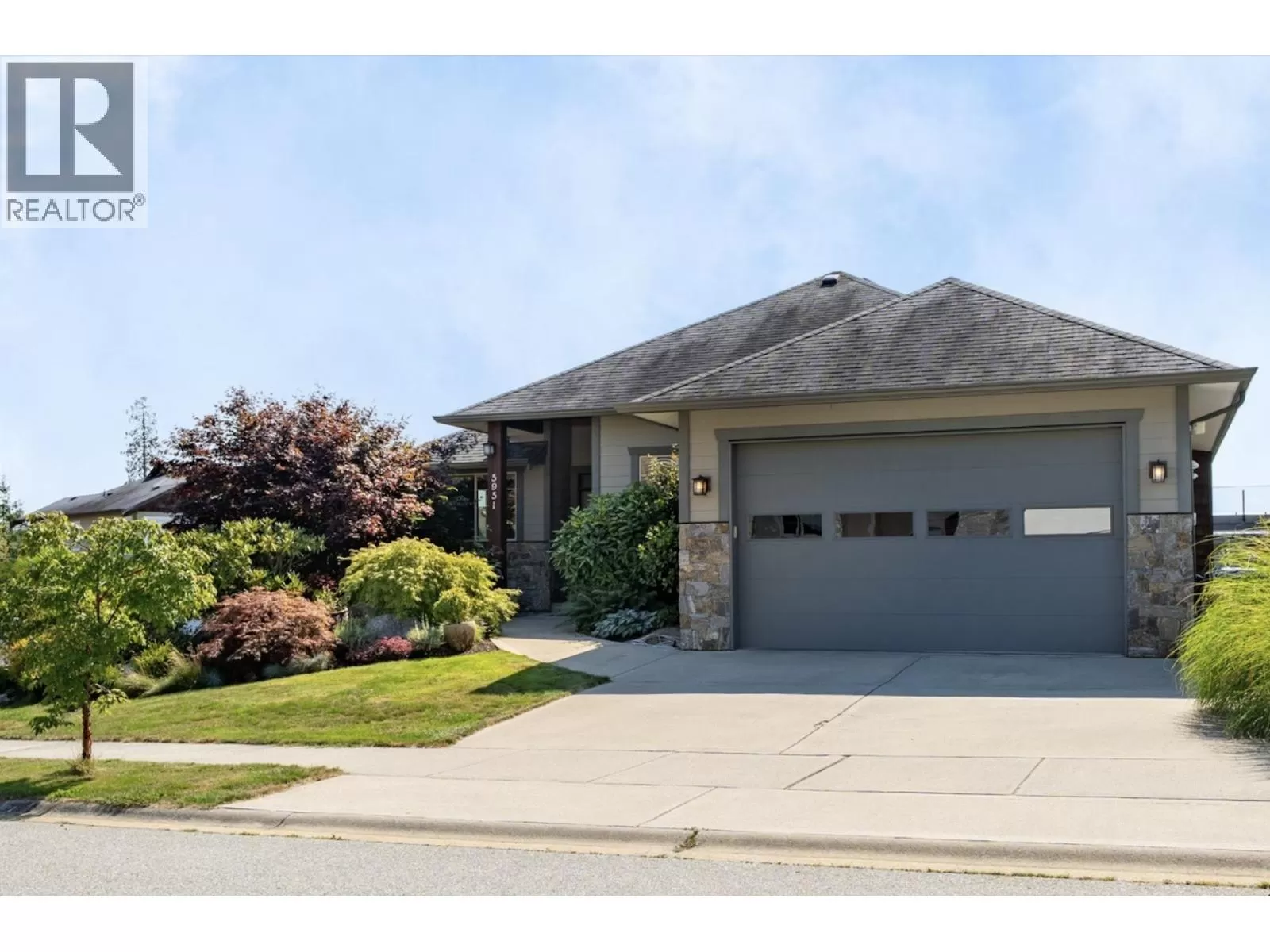 House for rent: 5951 Compass Lane, Sechelt, British Columbia V7Z 0V1