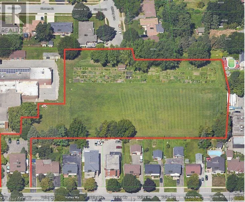 5967 Valley Way, Niagara Falls, Ontario L2E 1X9