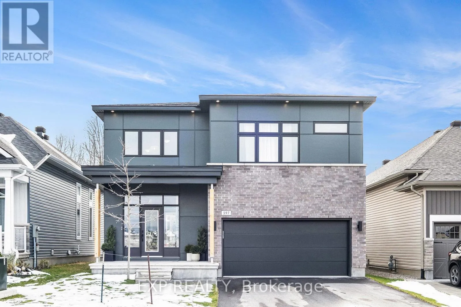 House for rent: 597 Paakanaak Avenue, Ottawa, Ontario K1X 0H4