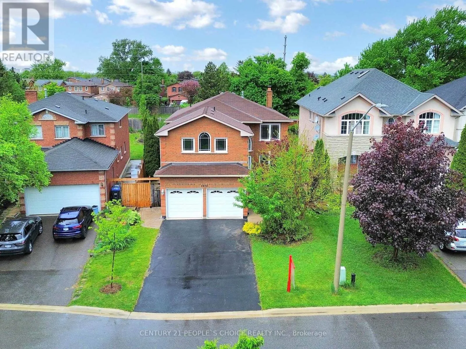 House for rent: 5972 Aquarius Court, Mississauga, Ontario L5M 4Z9