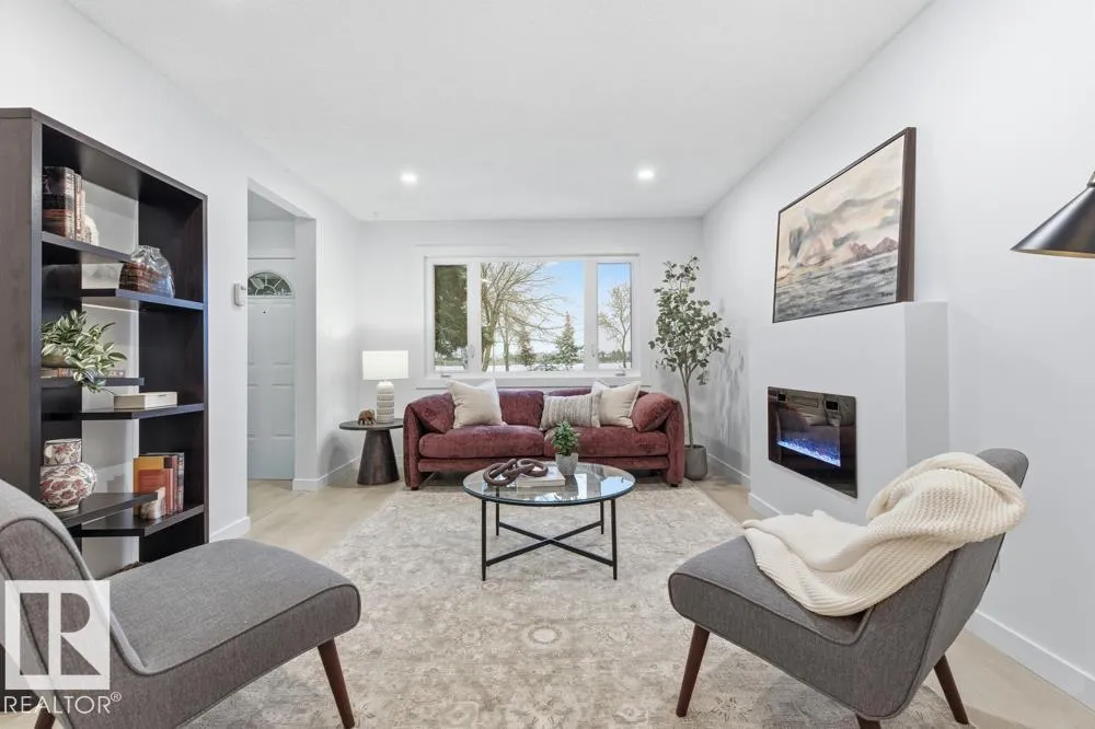 Row / Townhouse for rent: 5d Callingwood Co Nw, Edmonton, Alberta T5T 0H5