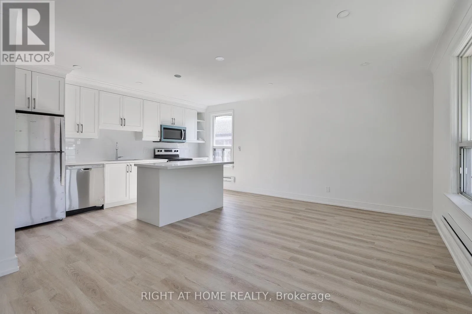 Other for rent: 6 - 2841 Keele Street, Toronto, Ontario M3M 2G7