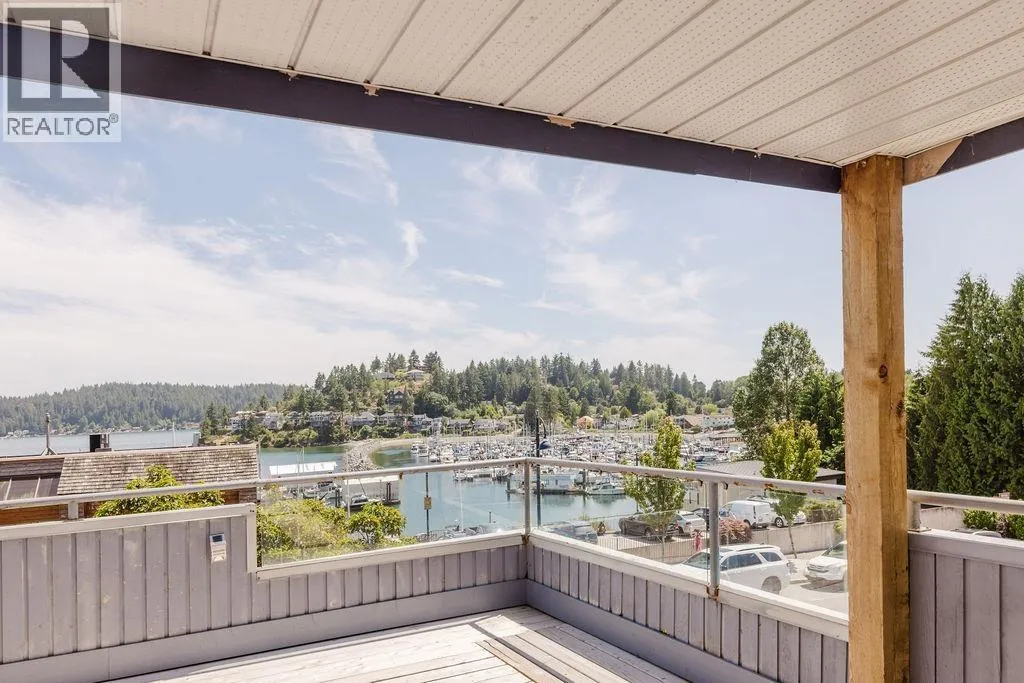 Apartment for rent: 6 291 Periwinkle Lane, Gibsons, British Columbia V0N 1V0